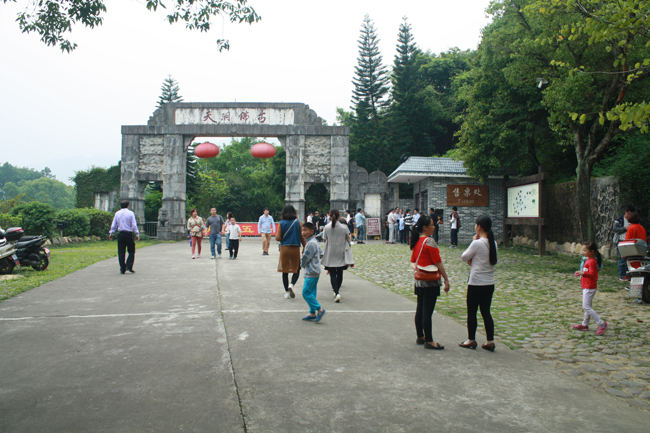 [圖]五一小長假，樂昌旅游再迎高峰.jpg